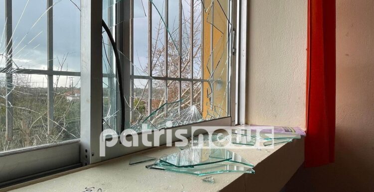 Τα έκαναν γυαλιά καρφιά σε σχολείο του Πύργου: Εικόνες καταστροφής