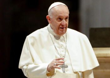 Πάπας Φραγκίσκος: Δαπανήστε στην εκπαίδευση, όχι στα όπλα