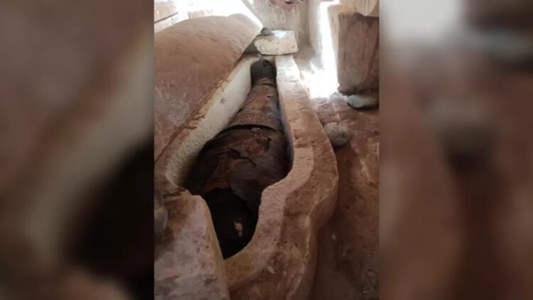 Ανακαλύφθηκε μούμια με χρυσή γλώσσα σε σφραγισμένο αιγυπτιακό τάφο