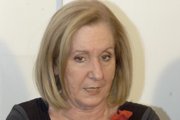 Κ. Ρουγγέρη: Φασισμός το κάψιμο βιβλίων και η αρπαγή του γυμνασιάρχη – Αν δεν τιμωρηθούν αυστηρά οι δράστες θα έχουμε κι άλλα (ΗΧΗΤΙΚΟ)