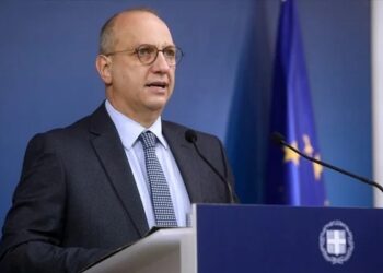 Οικονόμου: Αρχές του έτους ανοίγει η πλατφόρμα για εμβολιασμό παιδιών 5-11 ετών (video)