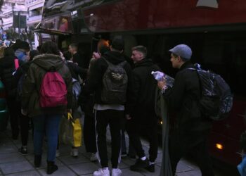 «Έκρηξη» κρουσμάτων κορονοϊού μετά από σχολικές εκδρομές – Τι καταγγέλλει η ΟΛΜΕ