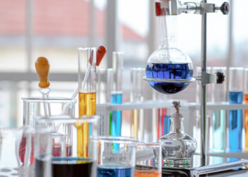 Χημεία Γυμνασίου: Νέο Πρόγραμμα Σπουδών για τις τάξεις του Γυμνασίου (ΦΕΚ)