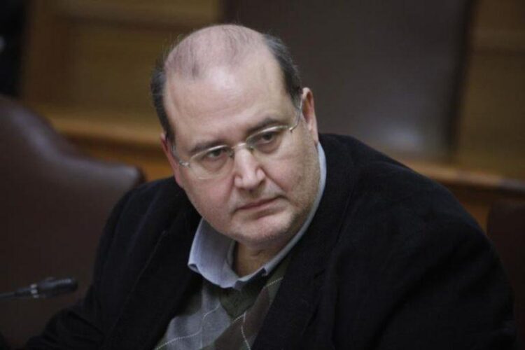 Φίλης: Η κυβέρνηση πανηγυρίζει ότι με τα self test βρέθηκαν 16.000 μαθητές και εκπαιδευτικοί θετικοί