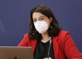 Κεραμέως για κακοκαιρία: Με την τηλεκπαίδευση έγιναν μαθήματα σε 46.000 ψηφιακές τάξεις