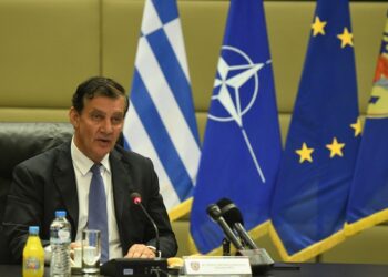 Ο ιός SARS-CoV-2 μπορεί να εξαπλώνεται στην καρδιά και στον εγκέφαλο στα αρχικά στάδια και να επιβιώνει για μήνες σε διάφορα όργανα