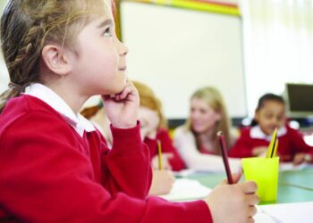 Σχολεία ή  εξεταστήρια του ΕΟΔΥ;  Επτά ερωτήσεις από Διευθυντή σχολείου