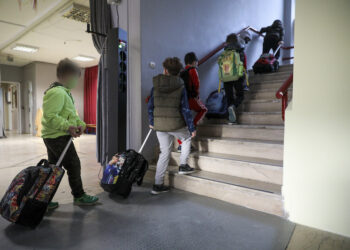 Επιστροφή στα θρανία στις 10 Ιανουαρίου με  αλλαγές στο πρωτόκολλο  το σχέδιο της Κυβέρνησης