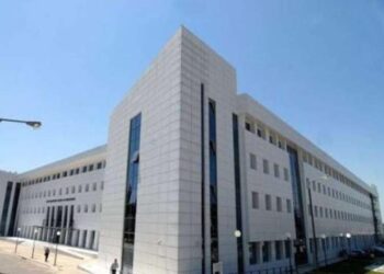 Προγεννητική αγωγή: «Γιατί ΥΠΑΙΘ και ΙΕΠ ενέκριναν το σκοταδιστικό υλικό;»