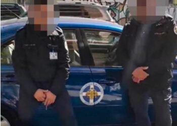 Μητέρα καταγγέλλει τους «θεματοφύλακες», ως υπαίτιους, γιατί έμεινε η κόρης της στην ίδια τάξη