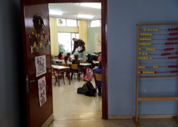 Ν.Τζανάκης: Αχαρτογράφητα νερά αν νοσήσει 10% των εκπαιδευτικών ή 15-30 % των παιδιών