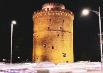 Παγκόσμια Ημέρα κατά του Καρκίνου της Παιδικής Ηλικίας: Κίτρινος φωταγωγήθηκε ο Λευκός Πύργος