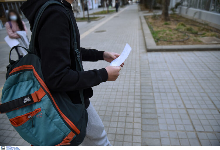 Self tests: Από σήμερα η διάθεση σε μαθητές-εκπαιδευτικούς από τα φαρμακεία