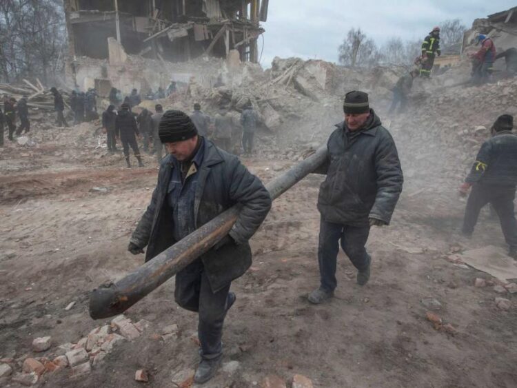 Πόλεμος στην Ουκρανία: Μακελειό με 70 Ουκρανούς νεκρούς κοντά στο Χάρκοβο