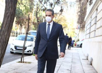 Θετικός στον κορονοϊό ο υφυπουργός Παιδείας, Άγγελος Συρίγος