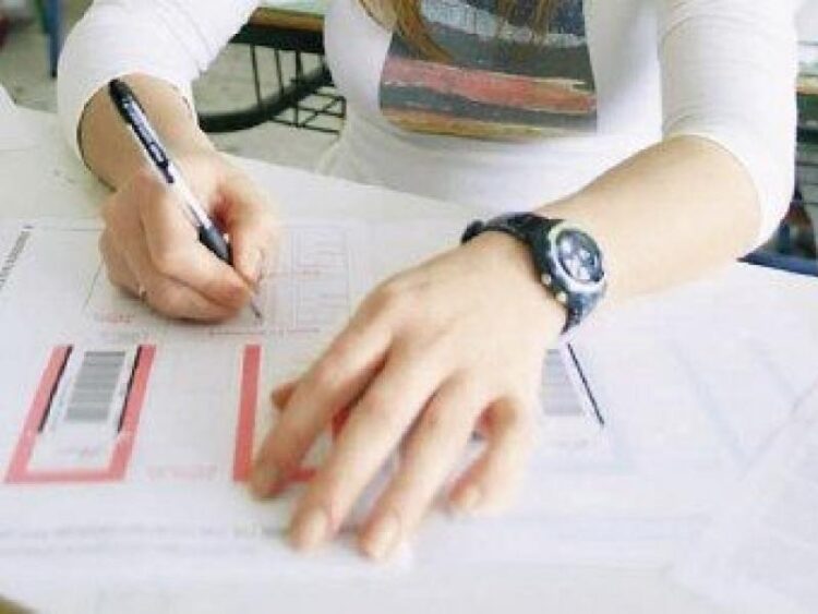 Εξετάσεις Ελληνομάθειας: Από Τετάρτη η παραλαβή πιστοποιητικών για επιτυχόντες