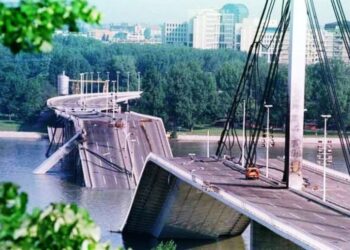 Πρώην πράκτορας της CIA αποκαλύπτει: Πληρώσαμε πολλούς για να γίνει ο πόλεμος στη Γιουγκοσλαβία