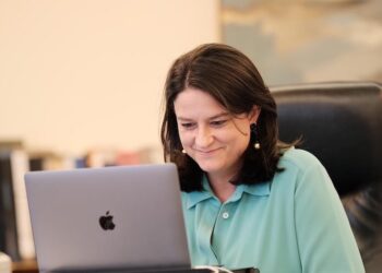 “Σφίγγα” η Ν. Κεραμέως στον τομέα παιδείας της ΝΔ  για το νέο “μοντέλο” διοίκησης των ΑΕΙ