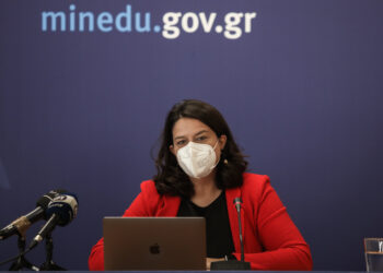 ΙΕΚ/ Κατατακτήριες  για τα ΑΕΙ: Στον “πάγο” 14 μήνες  ο ψηφισμένος  νόμος