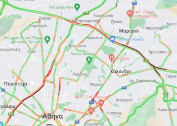 Μποτιλιάρισμα σε Αττική Οδό και Κηφισό: Καραμπόλα 5 αυτοκινήτων