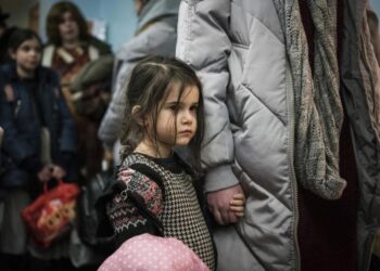 Πόλεμος στην Ουκρανία – Μαριούπολη: Τρία παιδιά πέθαναν από αφυδάτωση