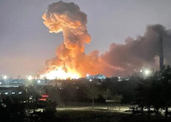 Απόφοιτοι της Φιλοσοφικής του ΑΠΘΑ καταδικάζουν τον πόλεμο στη Ουκρανία