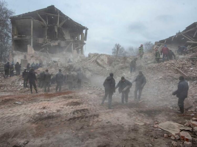 Πόλεμος Ουκρανία: Γιατί υπάρχει μεγάλη ανησυχία για τους Έλληνες της Μαριούπολης – Ο ρόλος του τάγματος Αζόφ