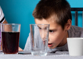 πείραμα ποτήρι peirama-kataigida-potiri