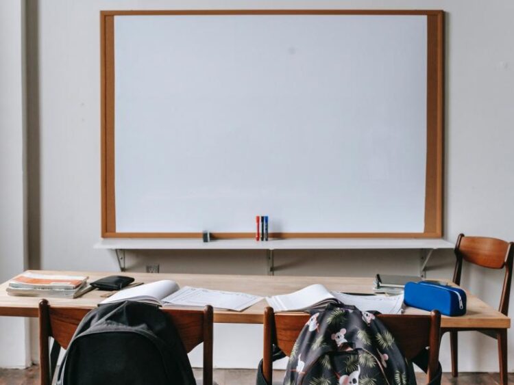 Εκπαιδευτικοί: 11.000 μόνιμοι διορισμοί για την κάλυψη των οργανικών κενών στα σχολεία