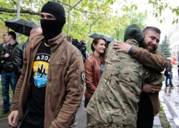 Ουκρανία: Αυτό είναι το ναζιστικό «Τάγμα Αζόφ» – Ανησυχία για τους Έλληνες