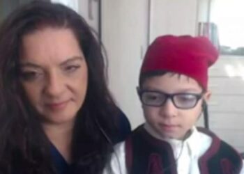 Μαθητής παρέλασε μόνος του στο Μαθράκι – «Θα ήθελα να έχω φίλους» (video)