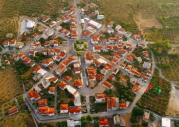 Μεσσηνία: Ένα γραφικό χωριό που είναι πολεοδομικό αριστούργημα – Οι εικόνες που εντυπωσιάζουν