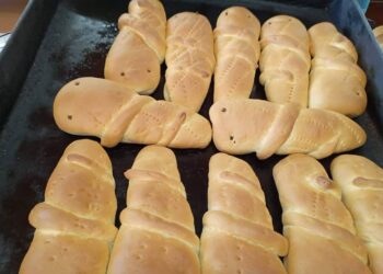 Τα λαζαράκια της «πρώτης Λαμπρής»: Η συνταγή, το έθιμο και τα κάλαντα