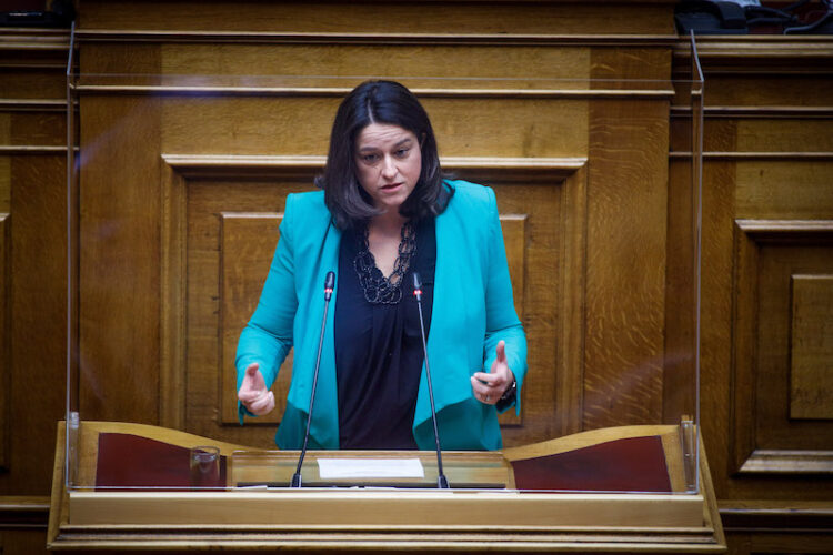 Τροπολογία δίνει “ανάσα” στους εκπαιδευτικούς ΠΕ87.02- Νσσηλευτικής και ΤΕΟΙ.30-Βοηθοί Βρεφοκόμων-Παιδοκόμων