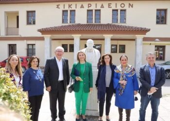 Ζέττα Μακρή και Δόμνα Μιχαηλίδου μαζί στο Σικιαρίδειο για την Παγκόσμια Ημέρα Ενημέρωσης για τον Αυτισμό