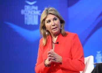 Ζ. Μακρή: Απόφαση των ειδικών να επιστρέψουν τα παιδιά στα σχολεία χωρίς self test – Δεν θα καταργηθεί η μάσκα (audio)