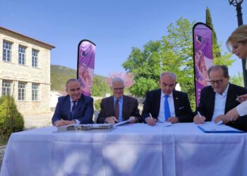 Υπογραφή προγραμματικής σύμβασης για την ανάπτυξη μεγάλου Συνεδριακού πολυχώρου του ΕΑΠ στην Πελοπόννησο (ΕΑΠ – ΕΜΠ – ΠΕΡΙΦ. ΠΕΛΟΠΟΝΝΗΣΟΥ)