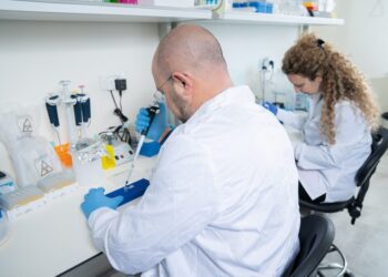 Νέα εξαιρετικά ελπιδοφόρα θεραπεία για τον καρκίνο σταματά την ανάπτυξη του ενός τρίτου των όγκων