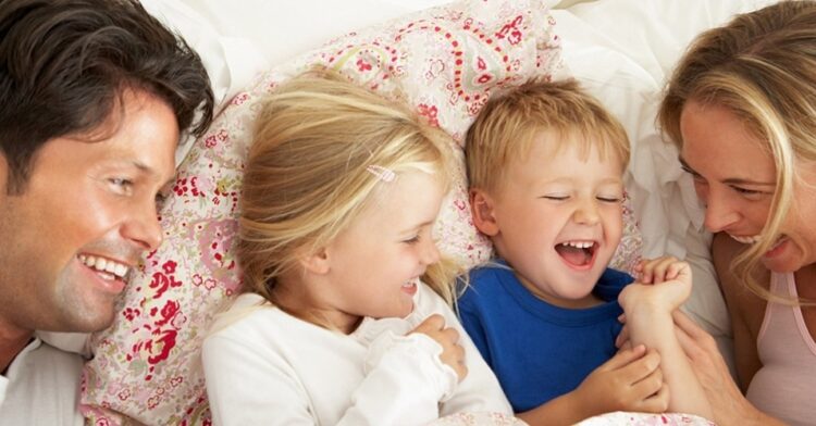 Χιούμορ: Ο ευχάριστος τρόπος που βοηθά τα παιδιά να μαθαίνουν