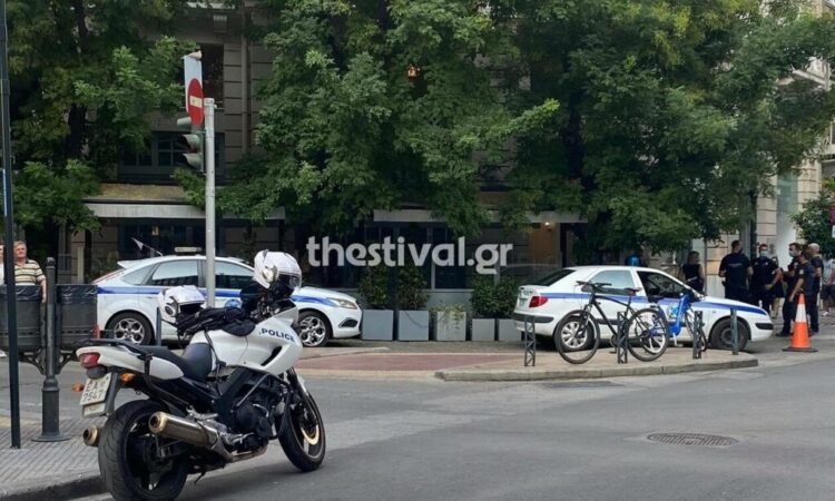 ΤΩΡΑ στη Θεσσαλονίκη: Τηλεφώνημα για βόμβα στο ΕΠΑΛ Σταυρούπολης – Εκκενώνεται το σχολείο