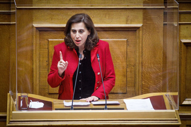 Χ. Κεφαλίδου: «Πρόβλεψη για συνέχιση σπουδών Ελλήνων φοιτητών από ιδρύματα τριτοβάθμιας εκπαίδευσης της Ουκρανίας σε αντίστοιχα της Ελλάδας»