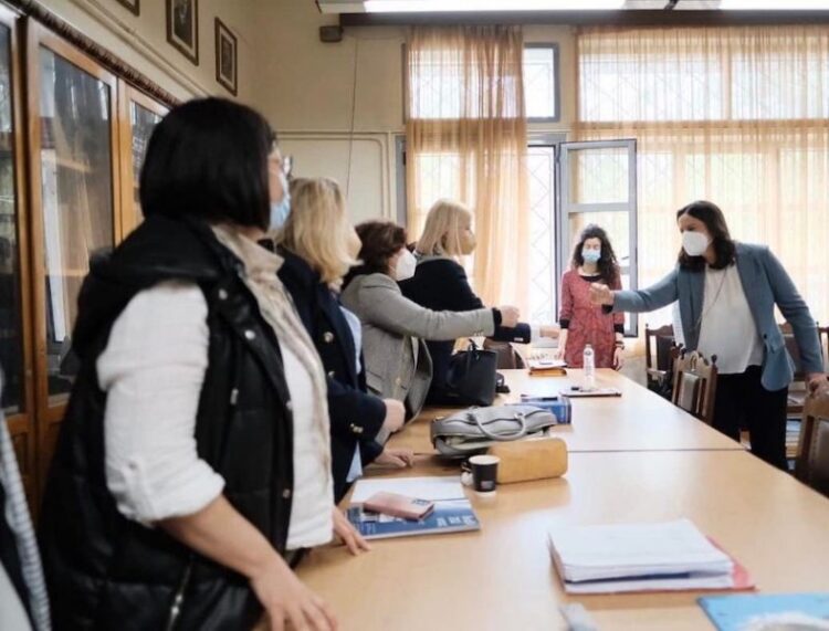 Η Ν. Κεραμέως σε σχολεία στα  Ιωάννινα
