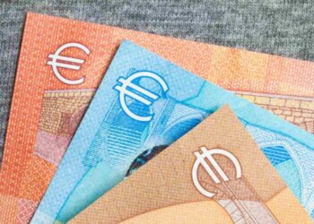 Ποιοί θα λάβουν έκτακτο «διπλό» επίδομα έως 1.350 ευρώ τον Ιούνιο