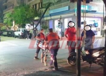 Νεαρός επιχείρησε να κρεμαστεί από φανάρι – Τον έσωσε περαστικός (video)