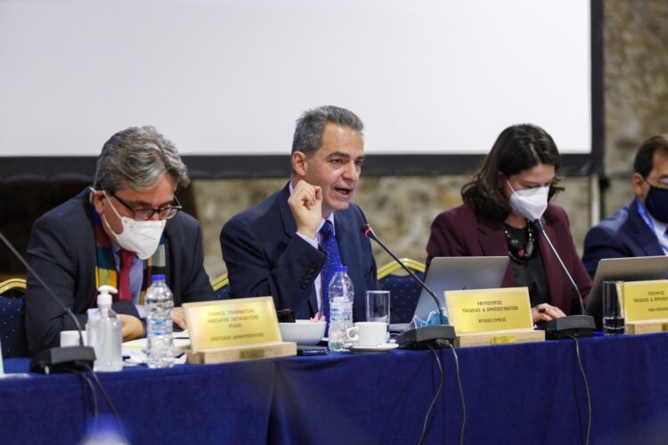 Πολιτική ηγεσία: Σε δυο  εβδομάδες η ανακοίνωση του Σχεδίου Νόμου για τα ΑΕΙ