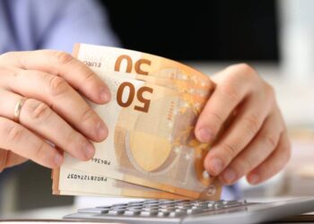 Σαρωτικές αλλαγές στις συντάξεις από το καλοκαίρι – Τι θα ισχύσει με τριετίες και κατώτατο μισθό