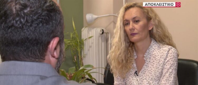 Καταγγελία πατέρα: Έδενε και βίαζε το παιδί μου στο μάθημά του (video)