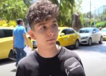 Πανελλαδικές 2022: «Είχαμε μια 25χρονη επιτηρήτρια πολύ όμορφη» – H viral εξομολόγηση μαθητή (video)