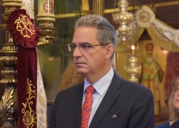 Ο υφ. Παιδείας έσωσε Ιταλό λουόμενο