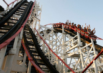 Τραγωδία σε λούνα παρκ – 14χρονη σκοτώθηκε όταν αποκολλήθηκε βαγόνι από τρενάκι